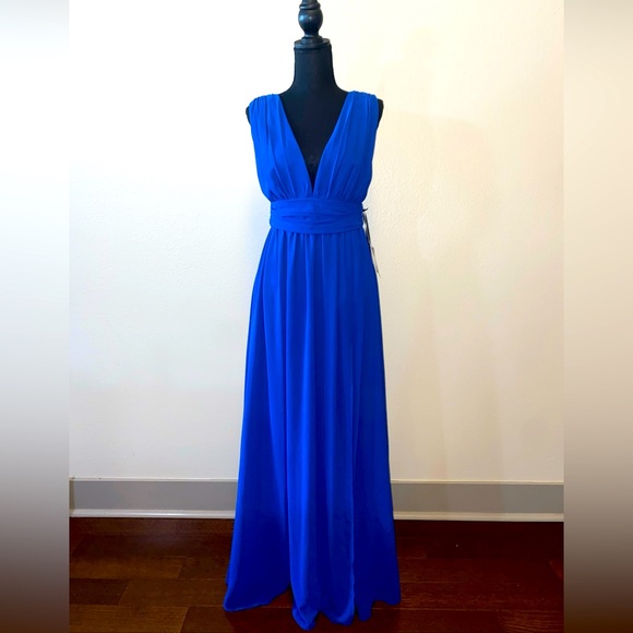 Lulus Dresses & Skirts - Lulu’s M Heavenly Hues Blue Plunge V-Neck Sleeveless Maxi Bridesmaid Dress